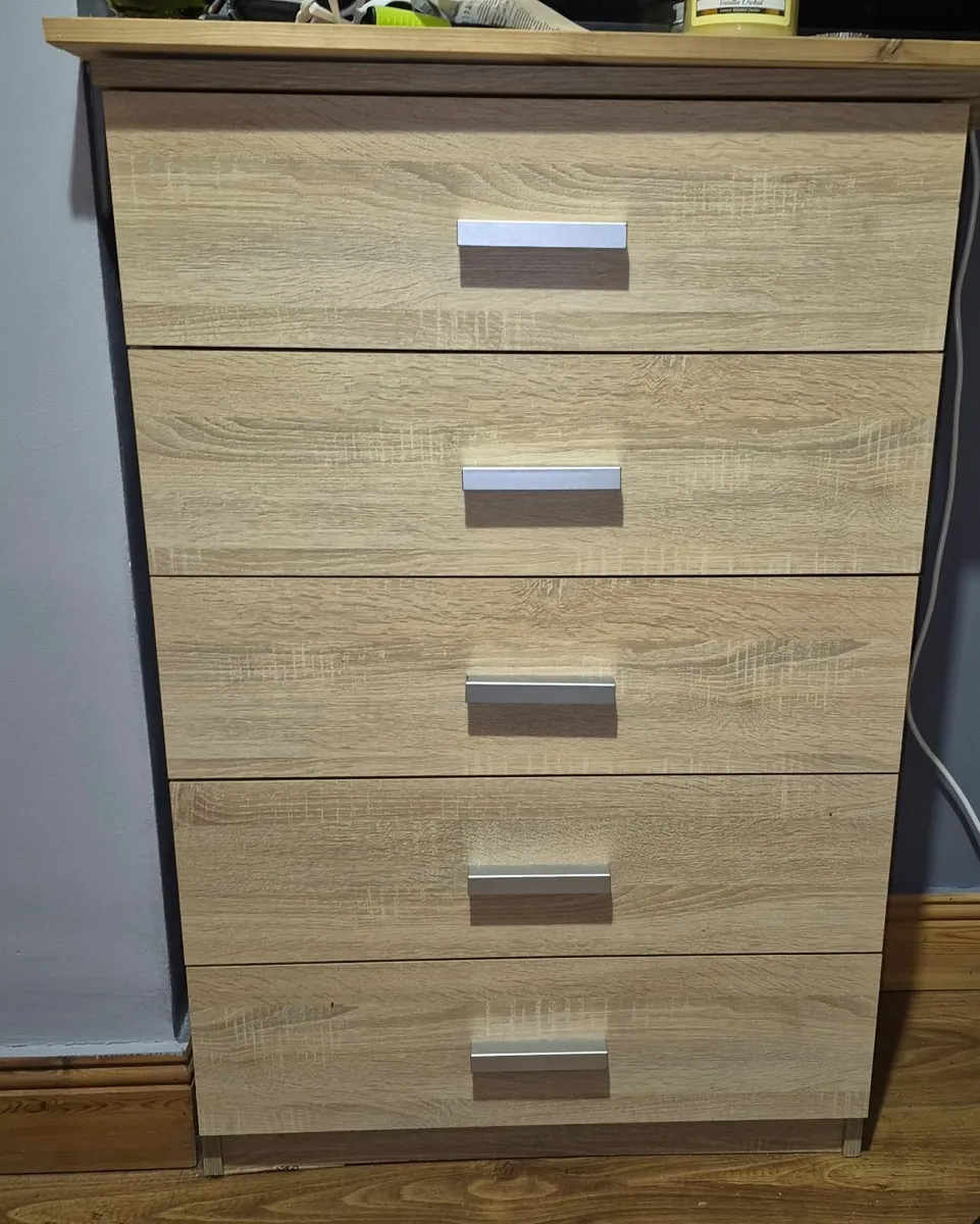 Chests of drawers - Image 2