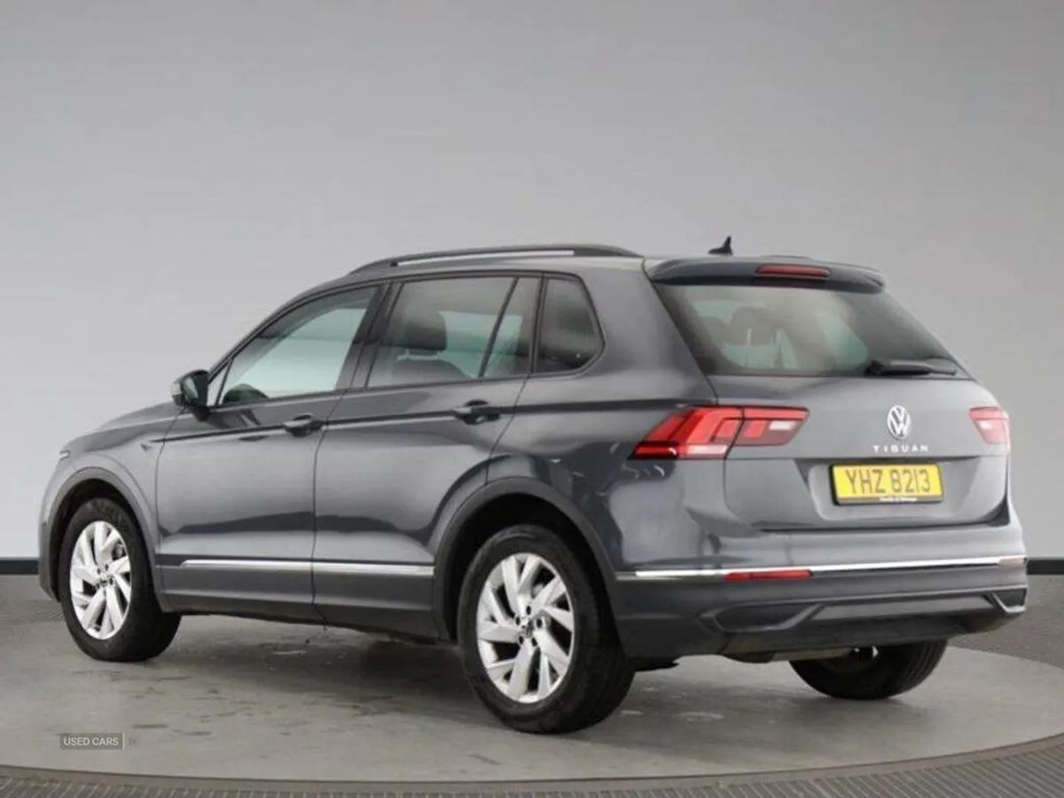 Volkswagen Tiguan Diesel Estate - Image 3