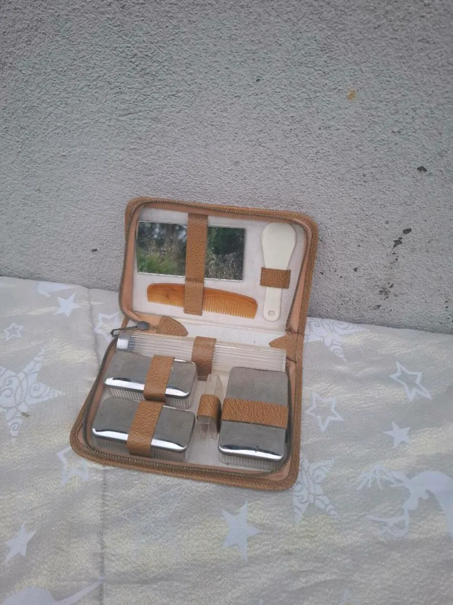 Vintage travel case box postage possible