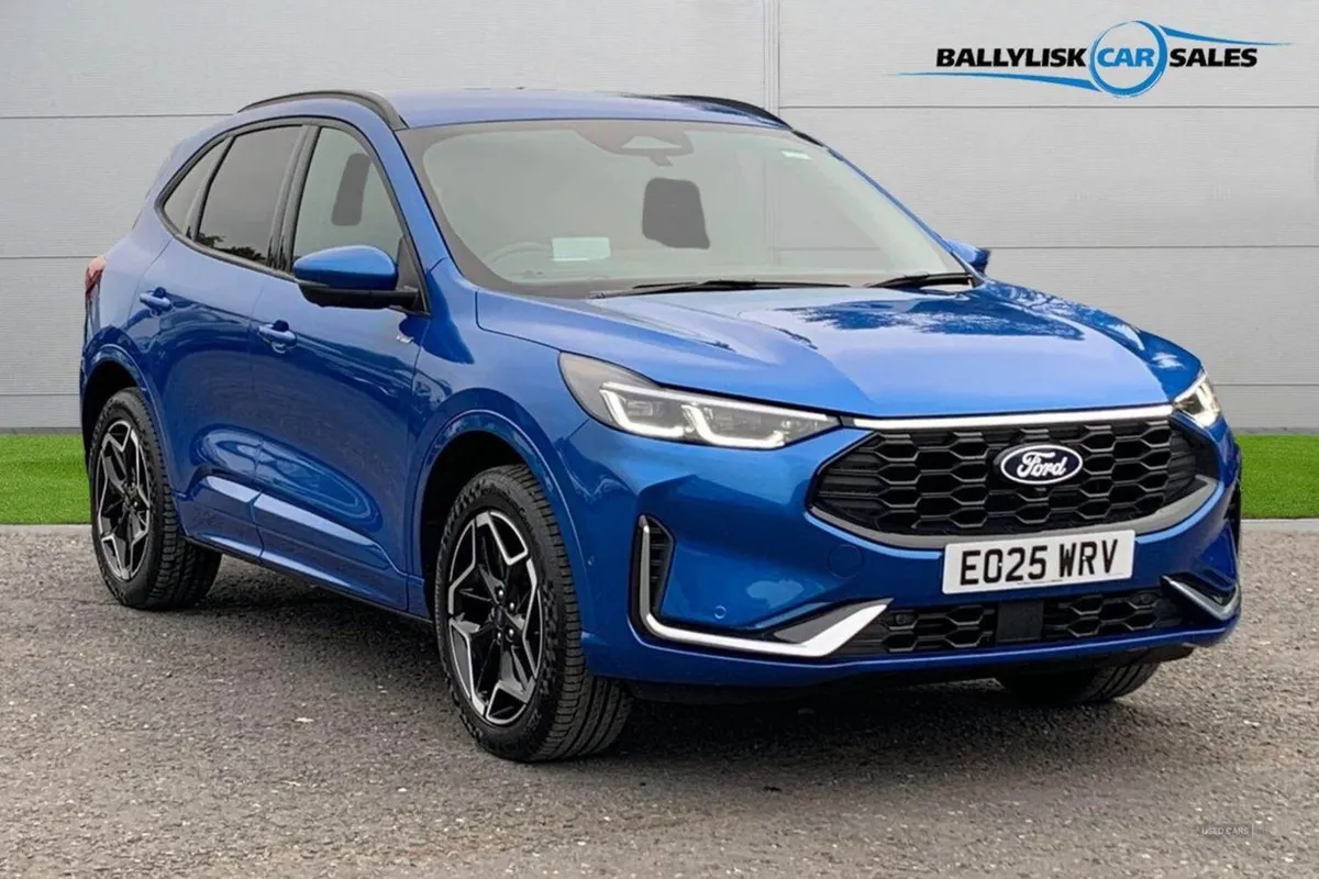 Ford Kuga 2.5 Phev St-line in Desert Island Blue - Image 1