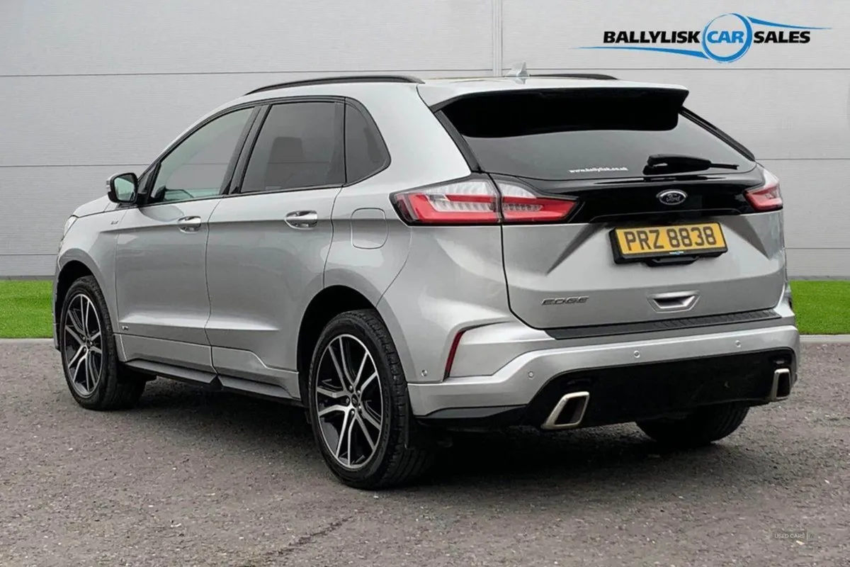 Ford Edge 2.0 Tdci 238PS St-line Auto AWD in Silv - Image 2