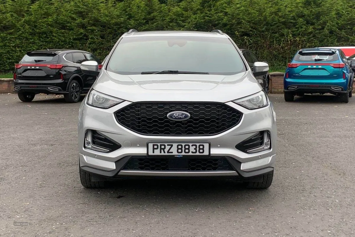 Ford Edge 2.0 Tdci 238PS St-line Auto AWD in Silv - Image 4