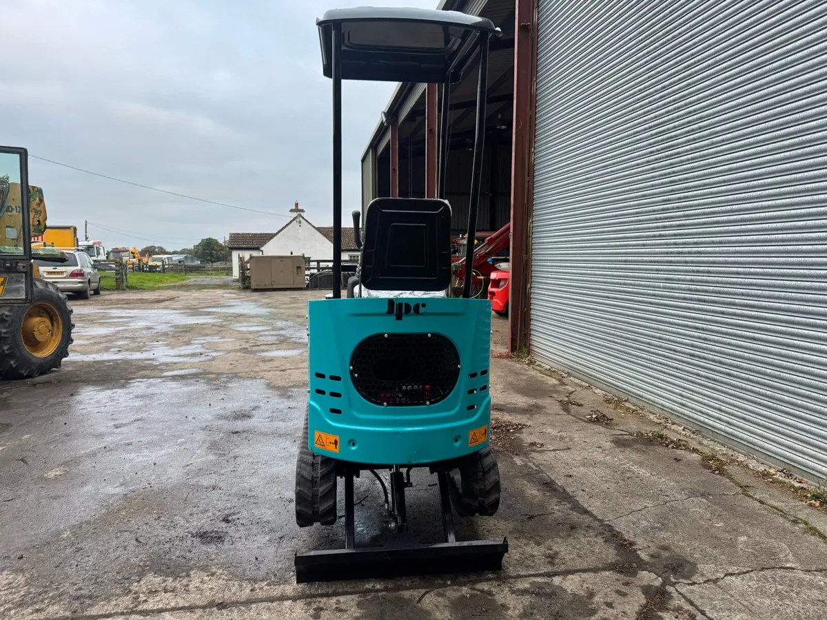 Mini digger JPC bobcat Yanmar unused - Image 4