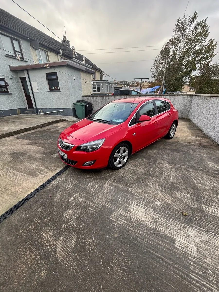 2012 Opel Astra 1.7 CDTI Sport - Image 1