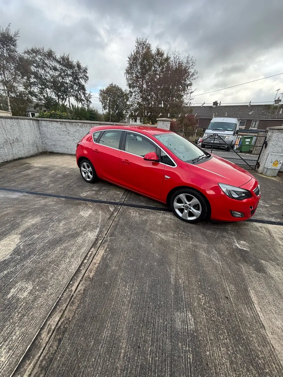 2012 Opel Astra 1.7 CDTI Sport - Image 2