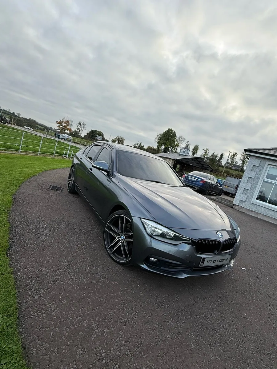 2017 3 series bmw - Image 2