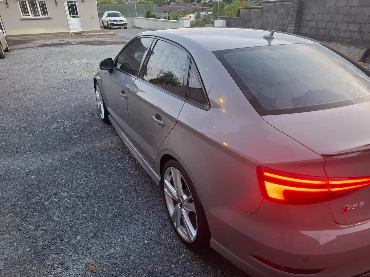 Audi RS3 2018 - Image 3