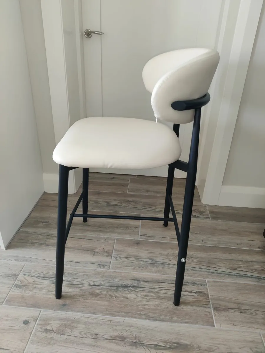Island stool - Image 3