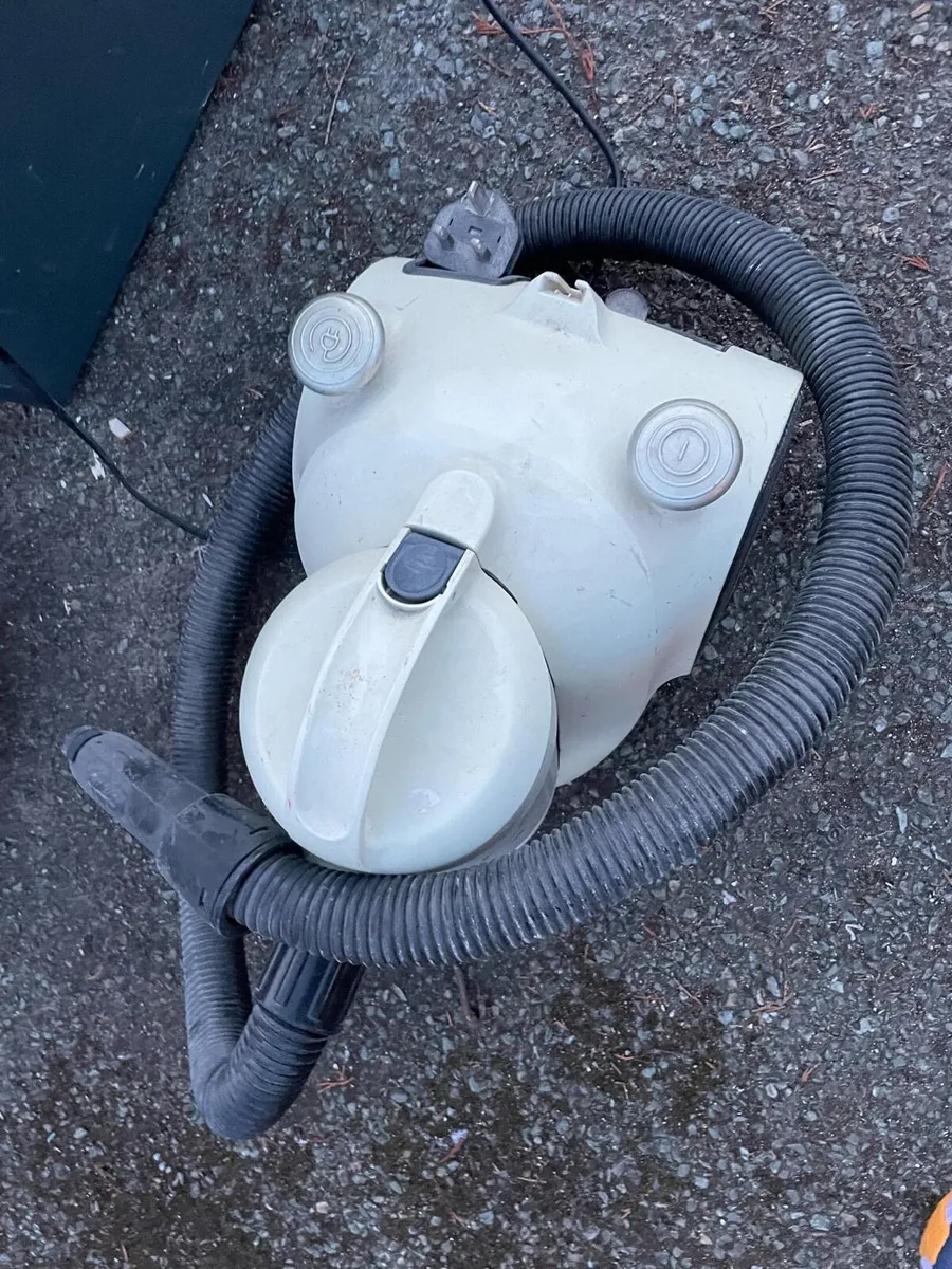 Hoover + paper shredder - Image 4