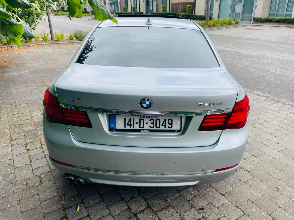 2014 BMW 730D AUTOMATIC FULLY LOADED - Image 4
