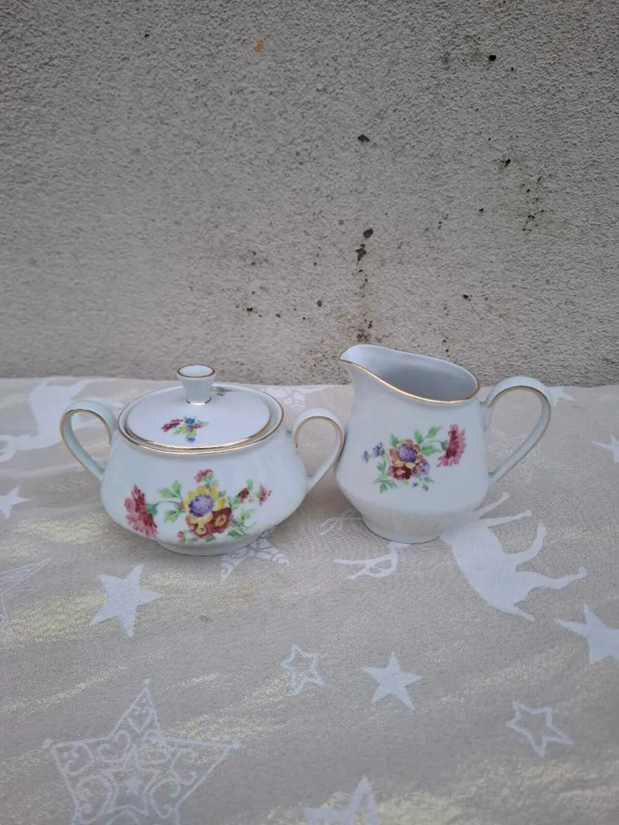 China vintage sugar milk jug postage possible