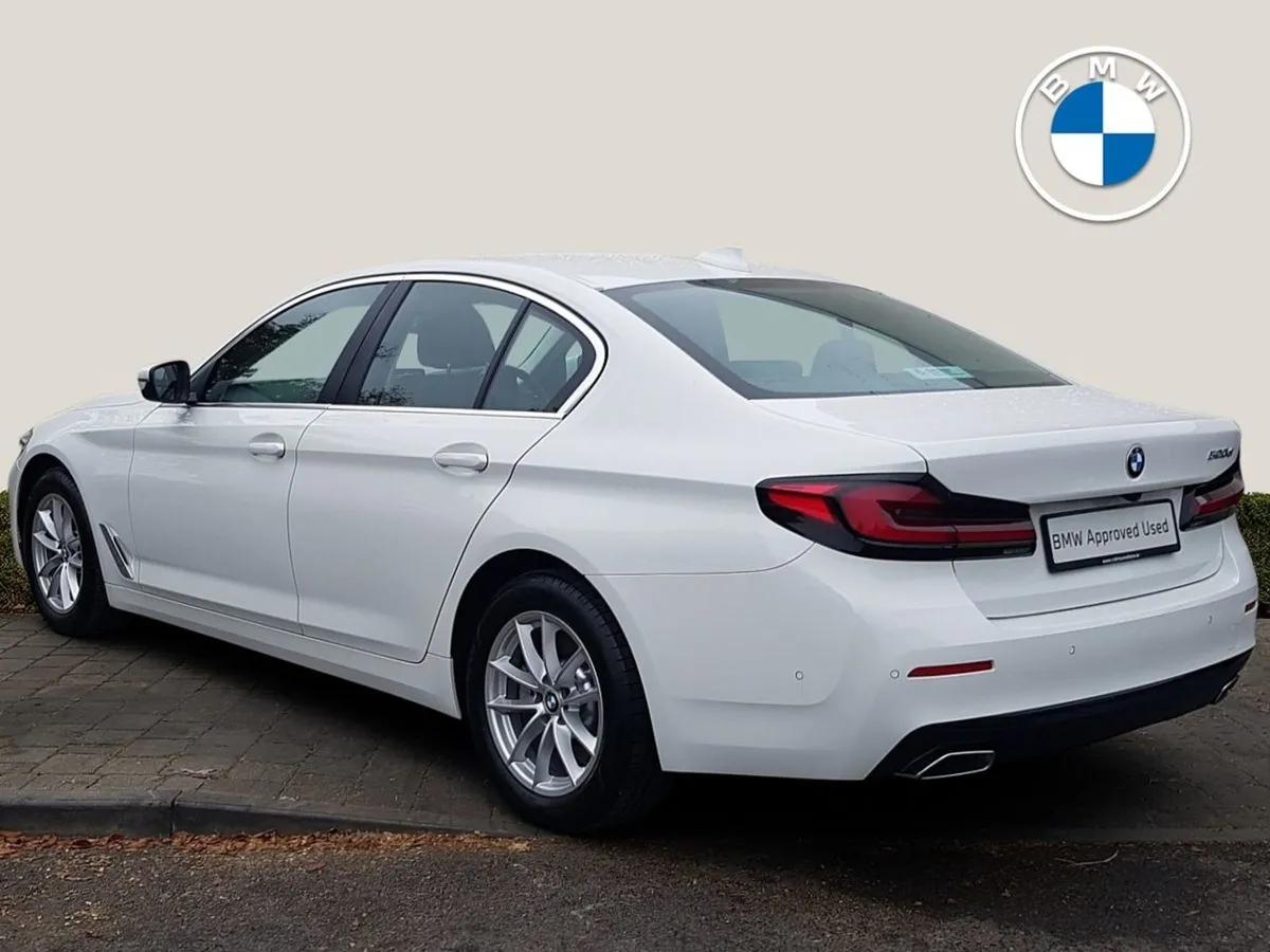 BMW 5 Series 520d SE - Image 2