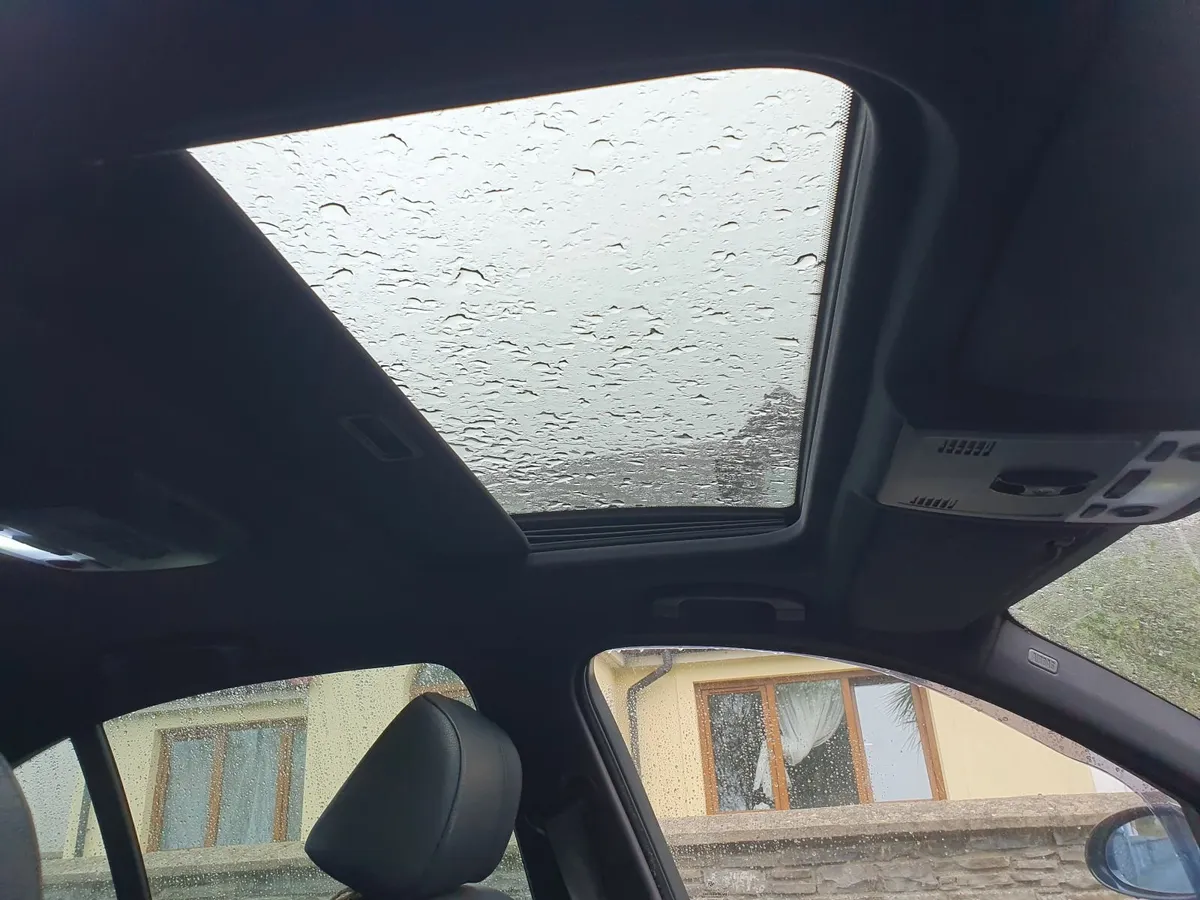 Bmw 318i m sport e90 petrol - Image 4