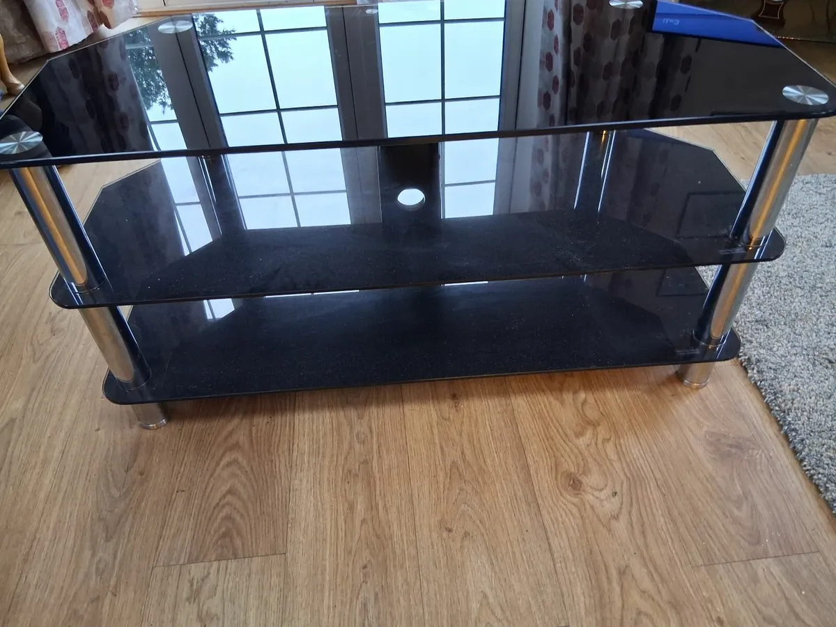 Tv table - Image 1