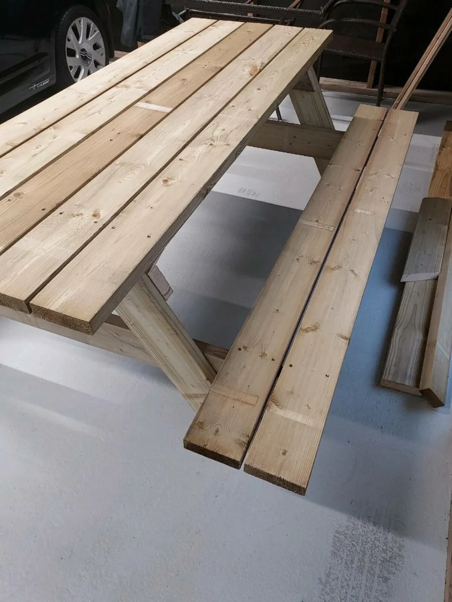 New timber bench 7ft x 6ft - Image 2