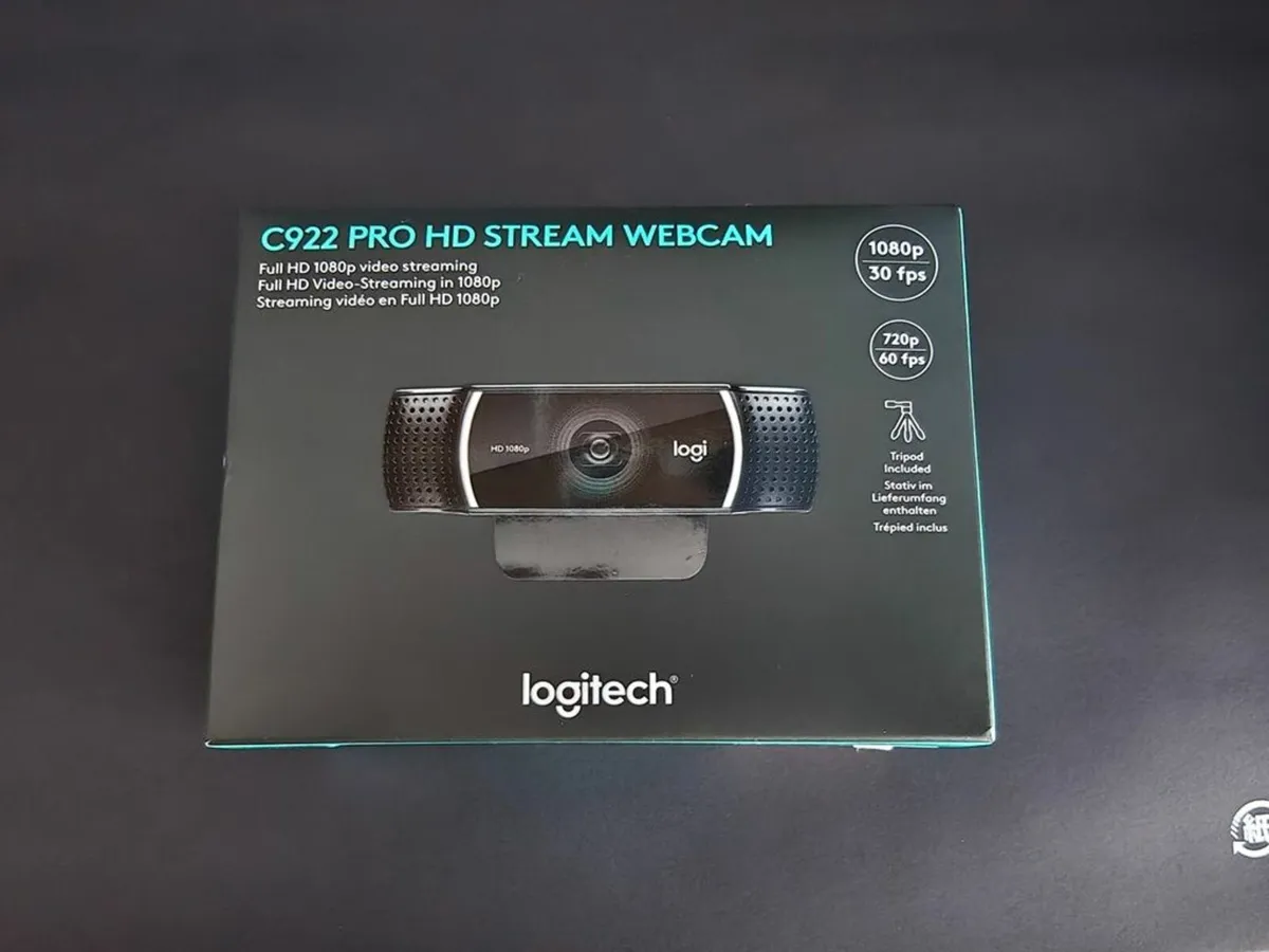 C922 PRO HD Stream Webcam - Image 1
