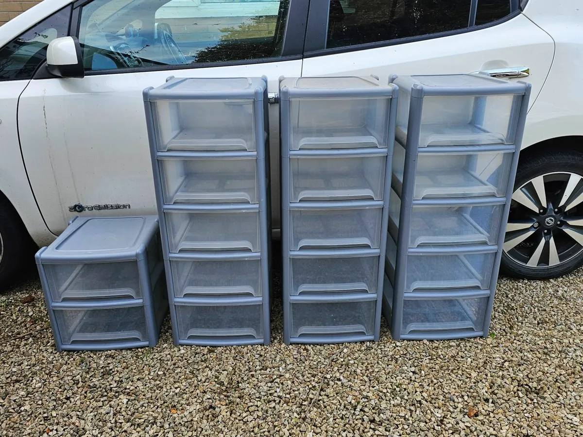 16 plastic drawers adjustable storage boxes - Image 1