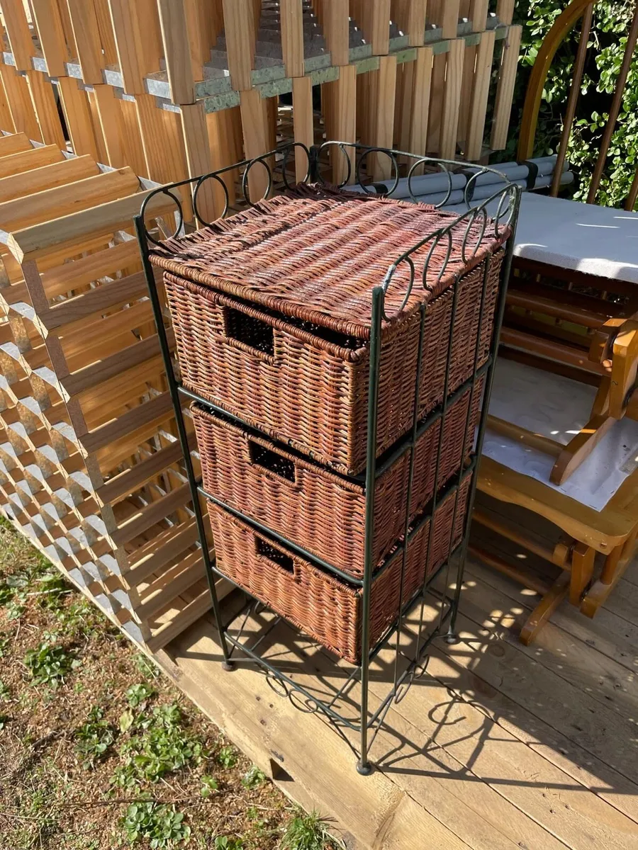 Bathroom storage basket unit - Image 3