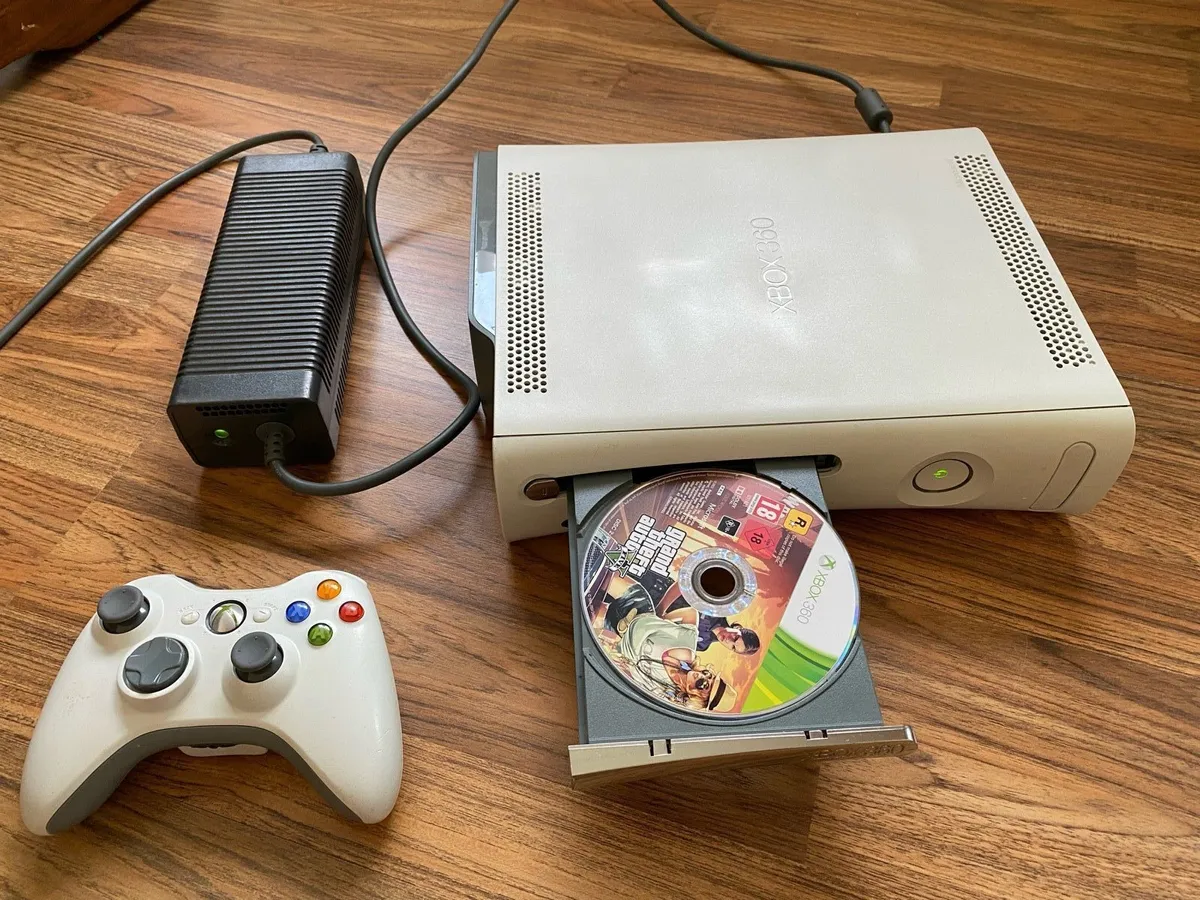 Xbox 360 60gb+gta V - Image 1