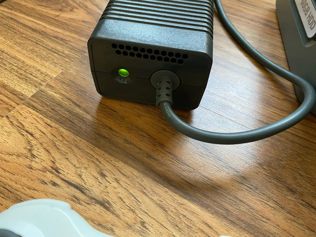 Xbox 360 60gb+gta V - Image 3