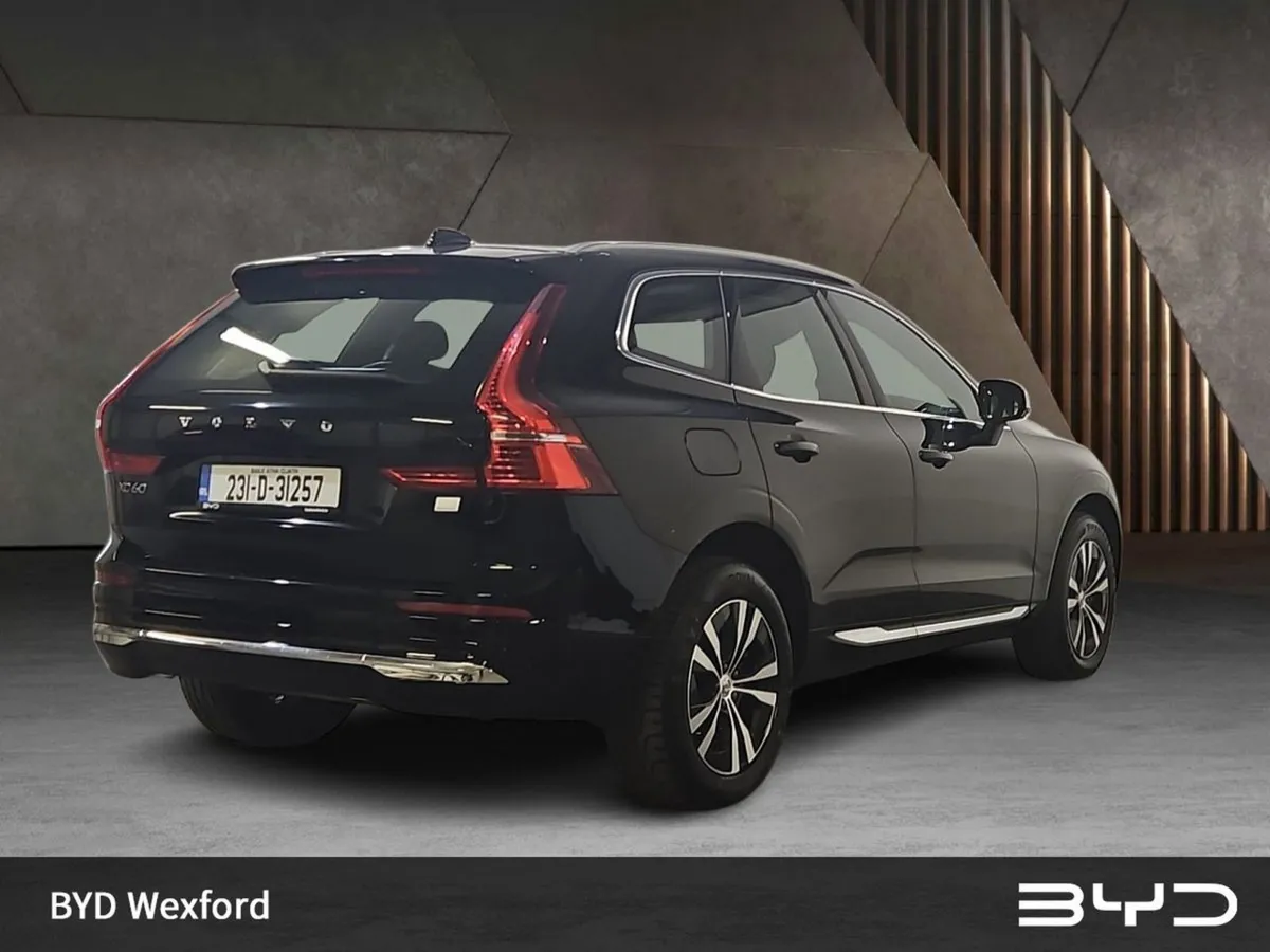 Volvo XC60 T6 Recharge Phev 350hp AT8 Core - Image 3