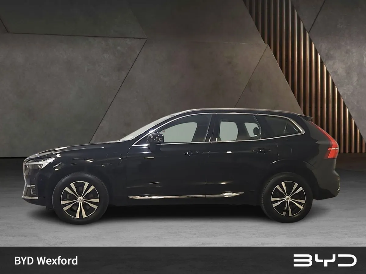 Volvo XC60 T6 Recharge Phev 350hp AT8 Core - Image 4