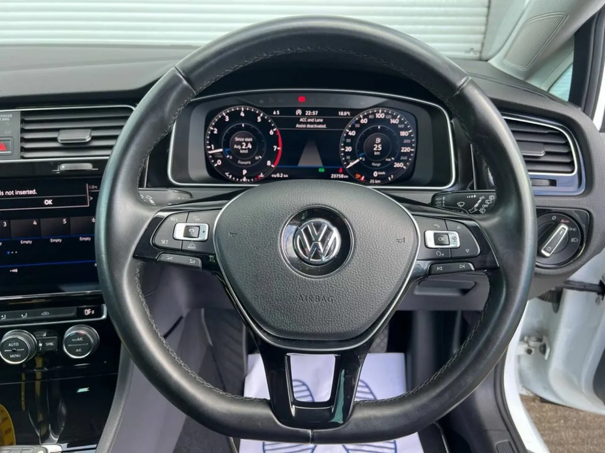 Volkswagen Golf HIGHLINE 1.4 TSI AUTO // VERY LOW - Image 4