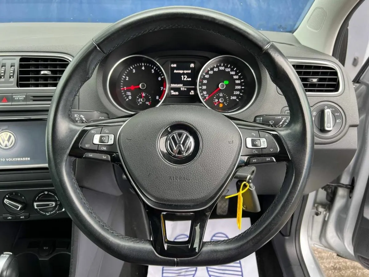Volkswagen Polo COMFORTLINE 1.2 TSI AUTO // LOW MI - Image 4