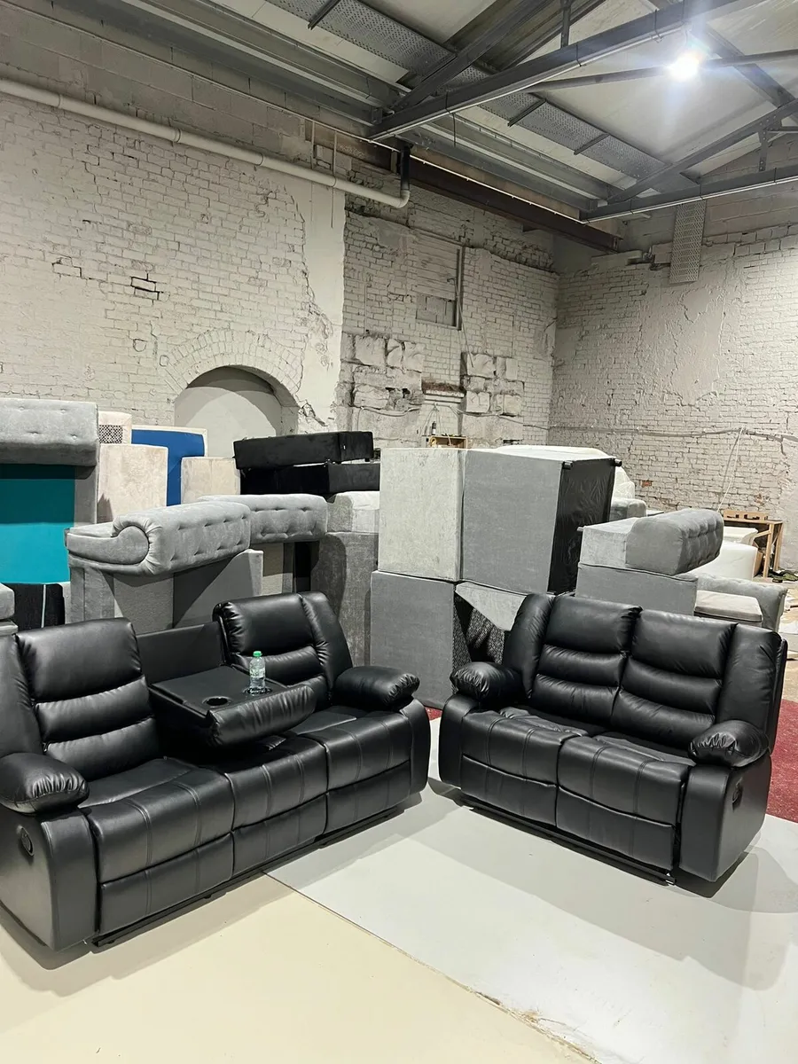 Vancouver leather recliner sofa - Image 3