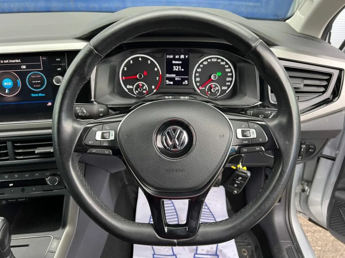 Volkswagen Polo COMFORTLINE 1.0 TSI AUTO // FULL S - Image 4