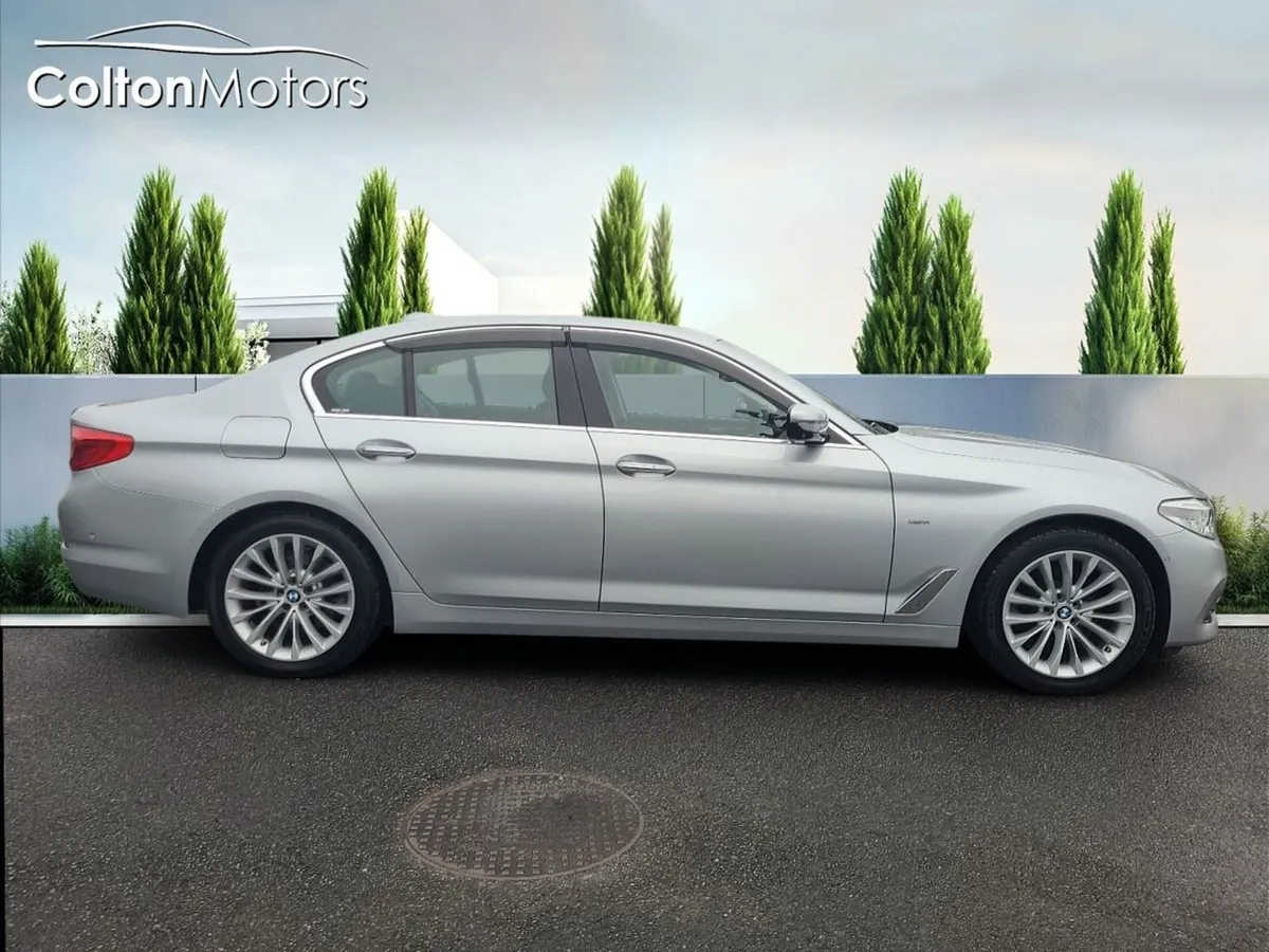 BMW 5 Series Luxury Line Auto - Image 3