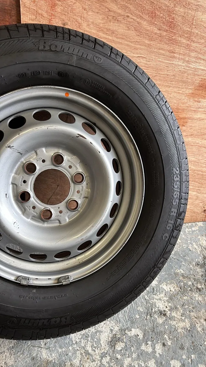 235/65 R 16 C Tyres - Image 1
