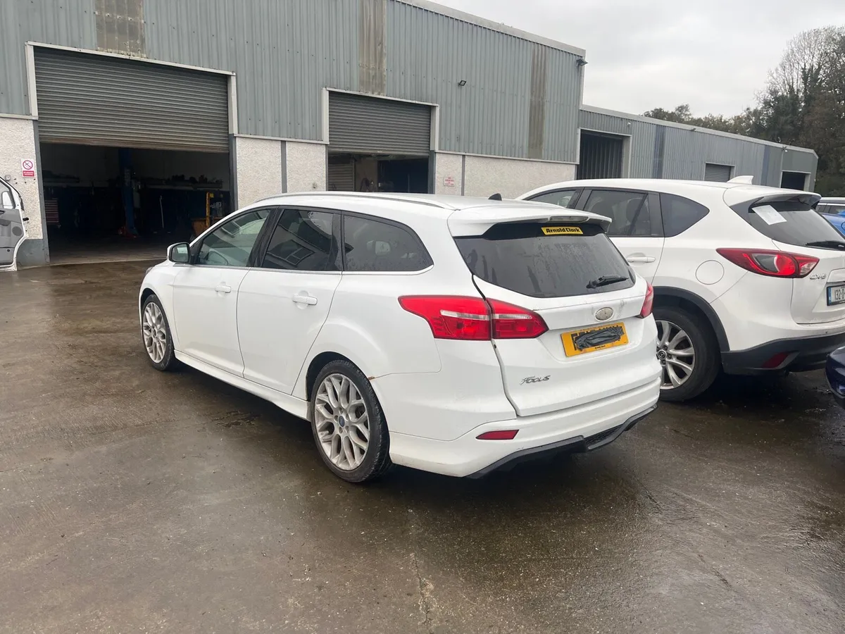 2016 focus estate st for parts - Image 3