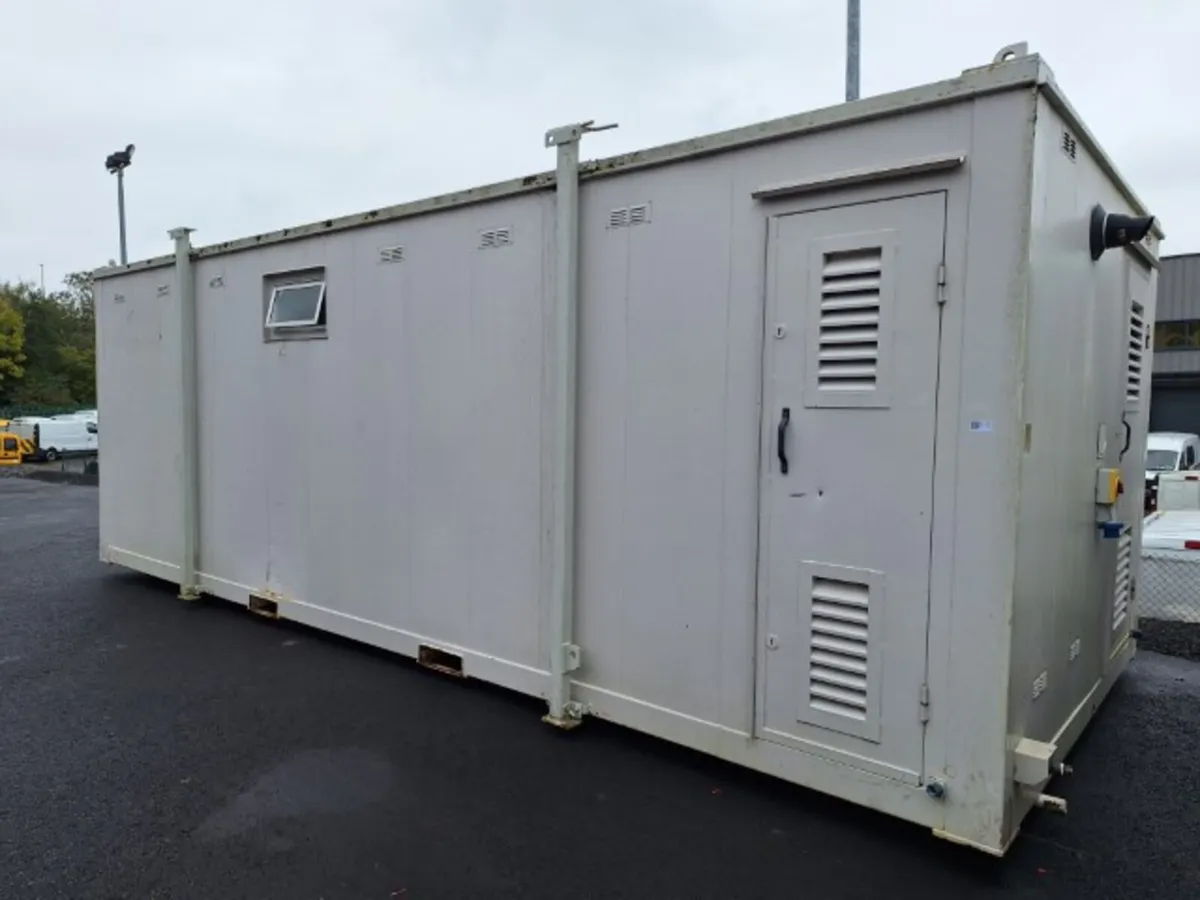 Approx 24 x 10 Shower Block Container For Auction - Image 2
