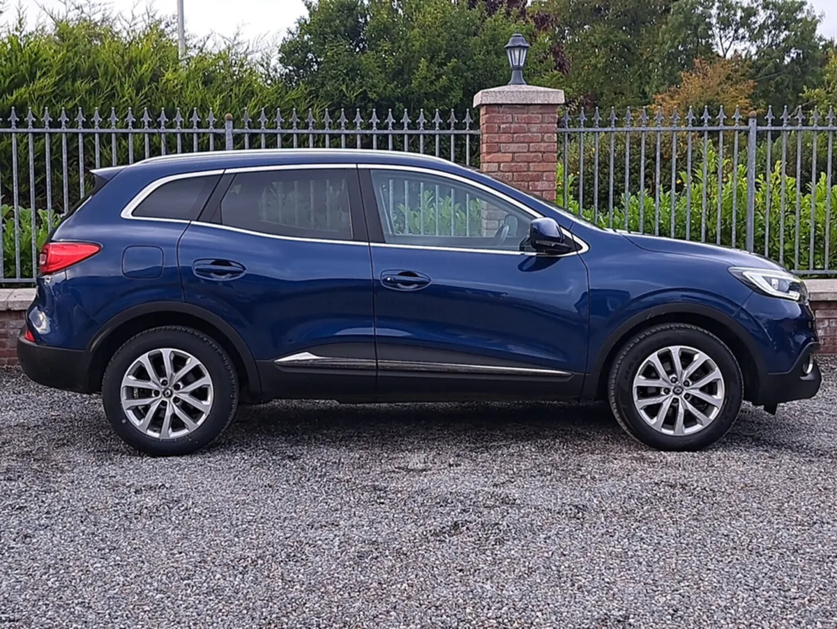 Renault Kadjar Dynamique Nav 1.5 Diesel with Sat N - Image 3
