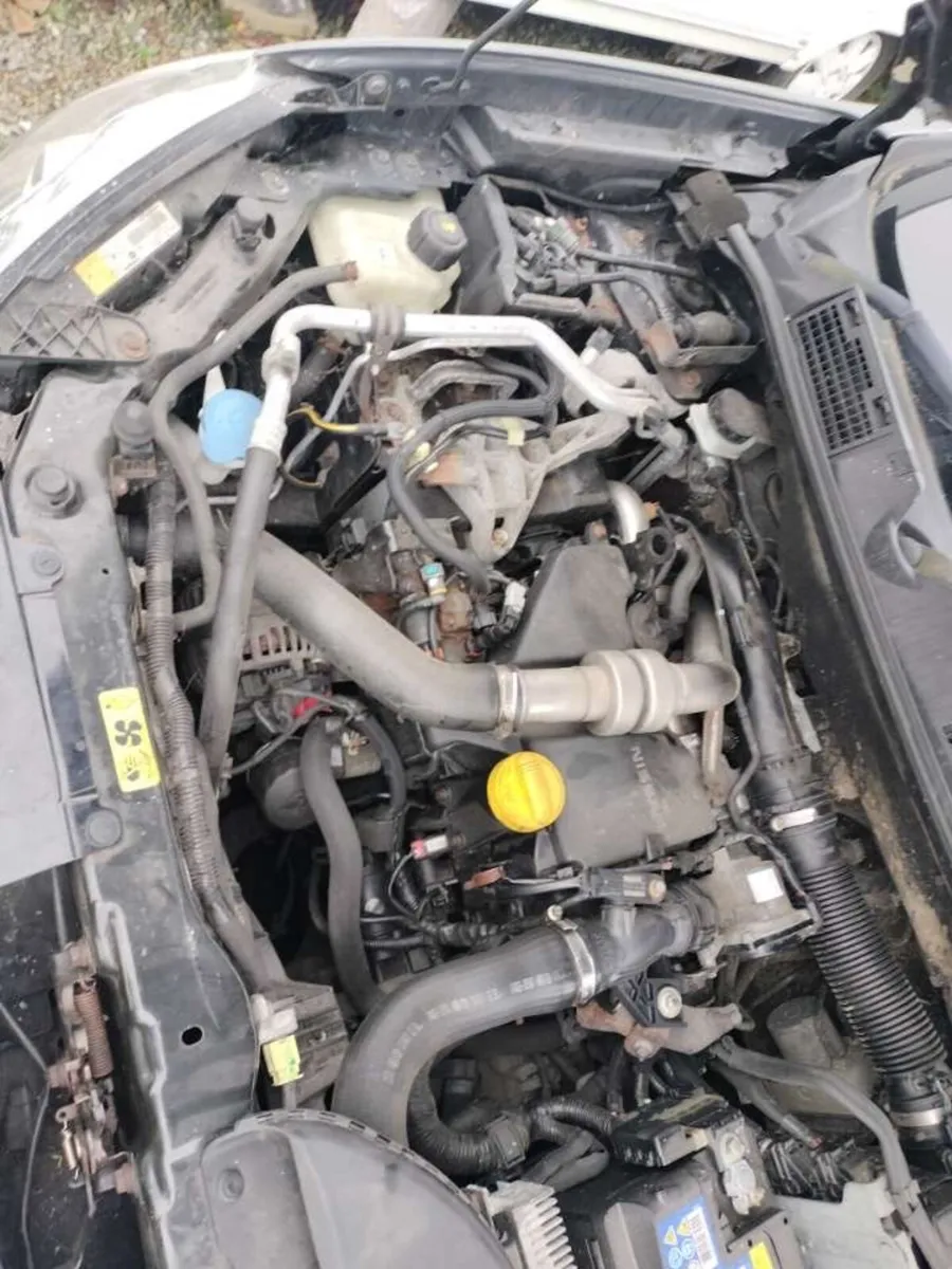 Nissan qashqai breaking - Image 4
