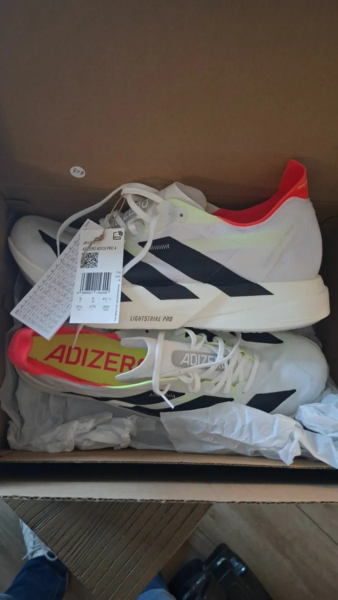 Addidas Pro 4 running shoes - Image 4