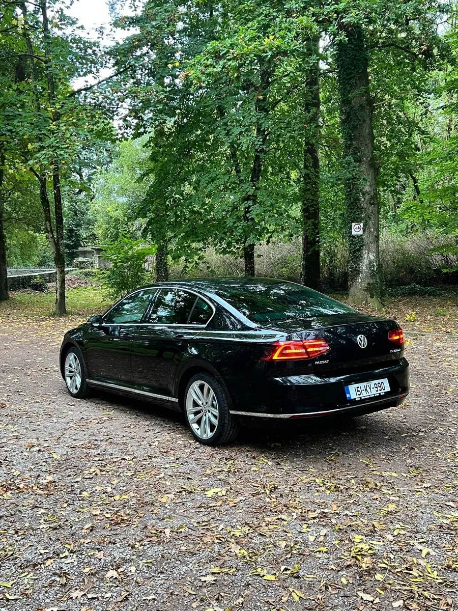 Volkswagen Passat - Image 4
