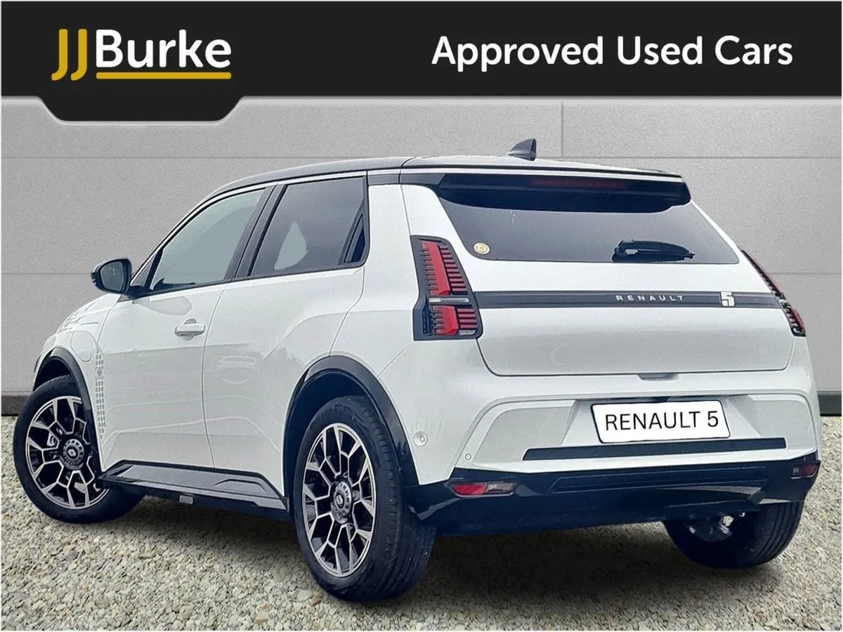 Renault 5 E-TECH Roland Garros 52kwh 150hp  order - Image 4