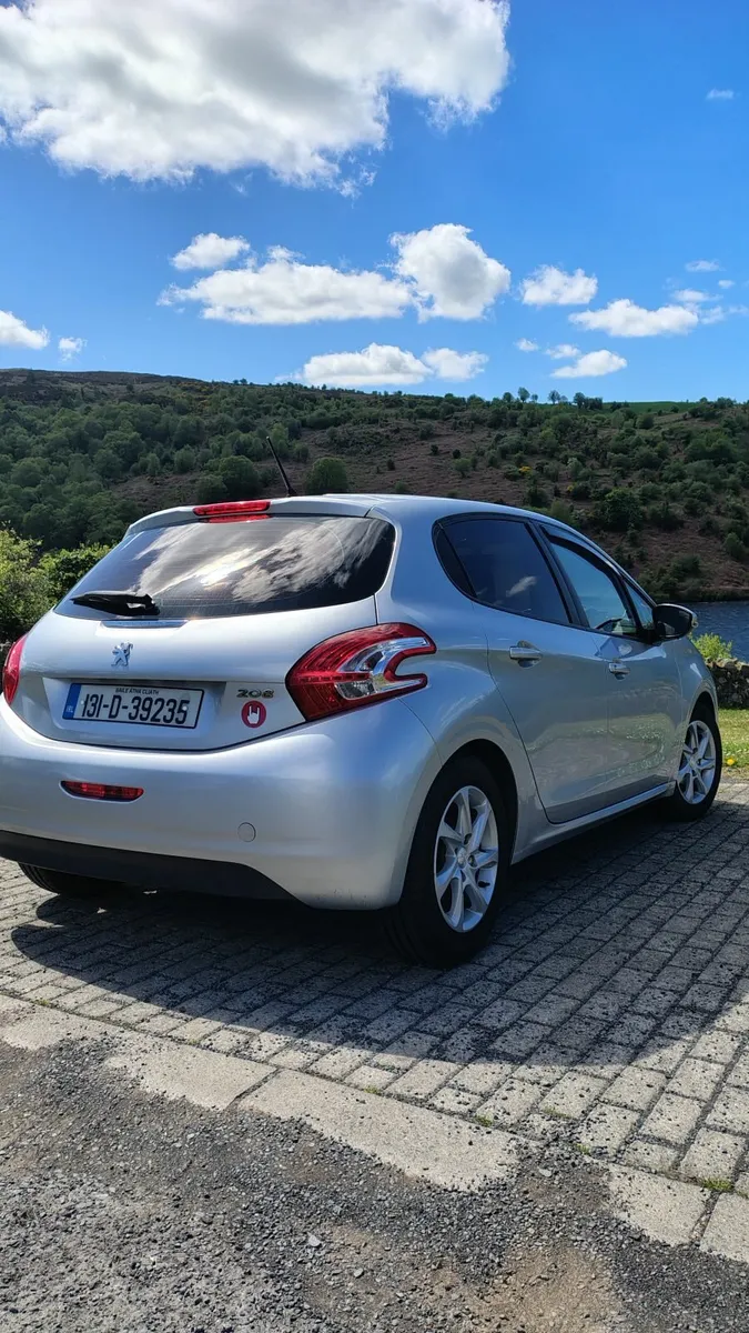 Peugeot 208 - Image 4