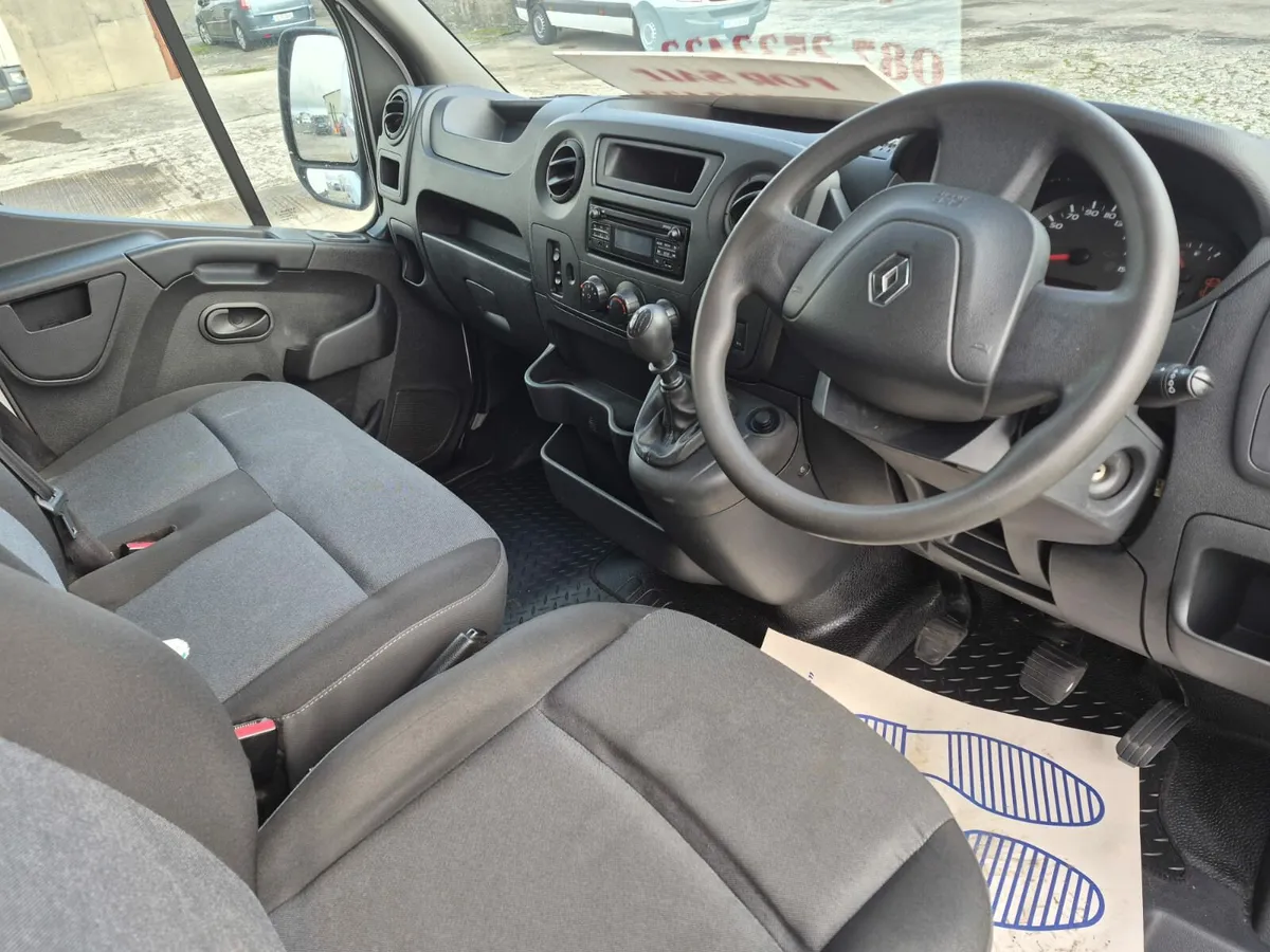 Renault Master - Image 4