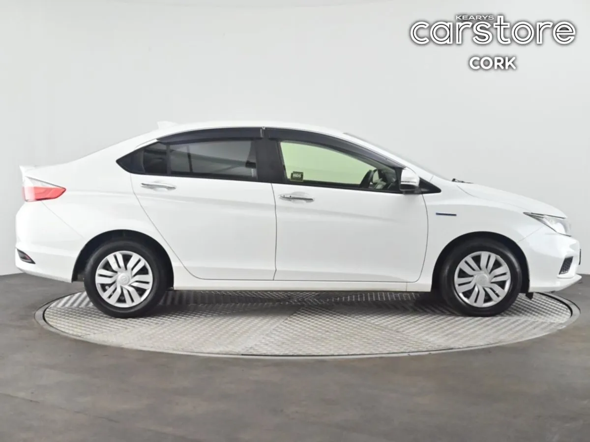 Honda Grace Grace Daa-gm4 4 DR Auto - Image 2