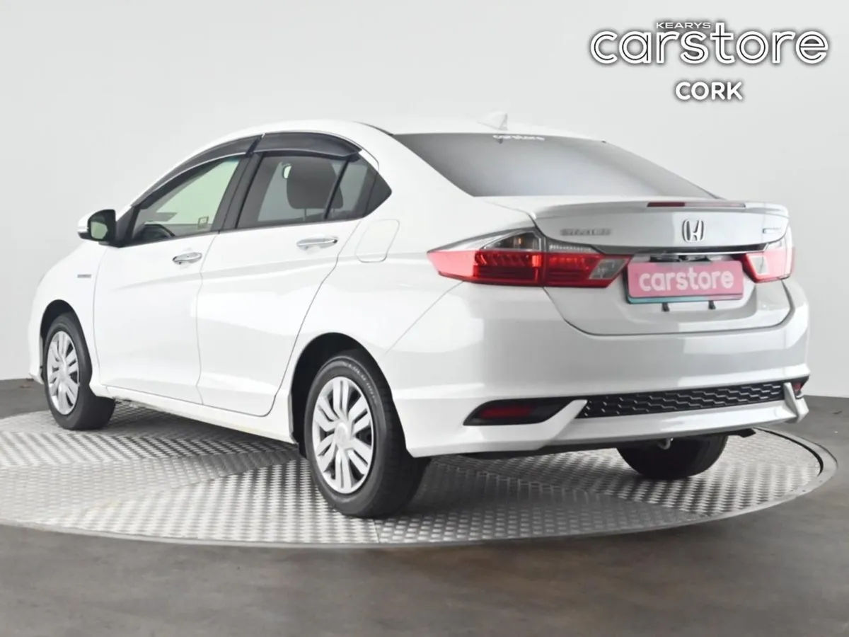 Honda Grace Grace Daa-gm4 4 DR Auto - Image 3