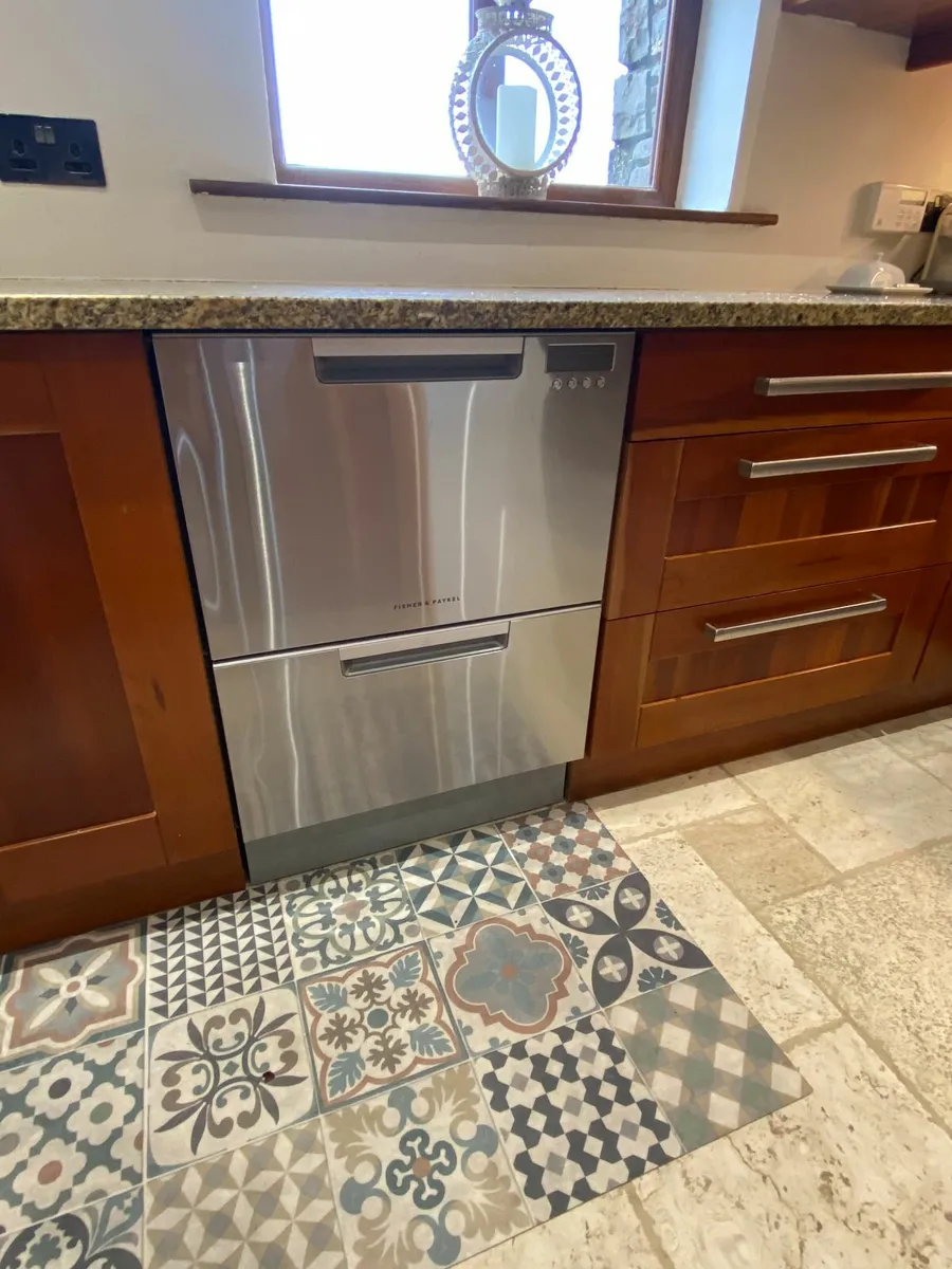 Dishwasher - Image 1
