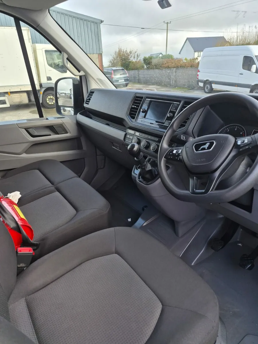 2021 man van - Image 3