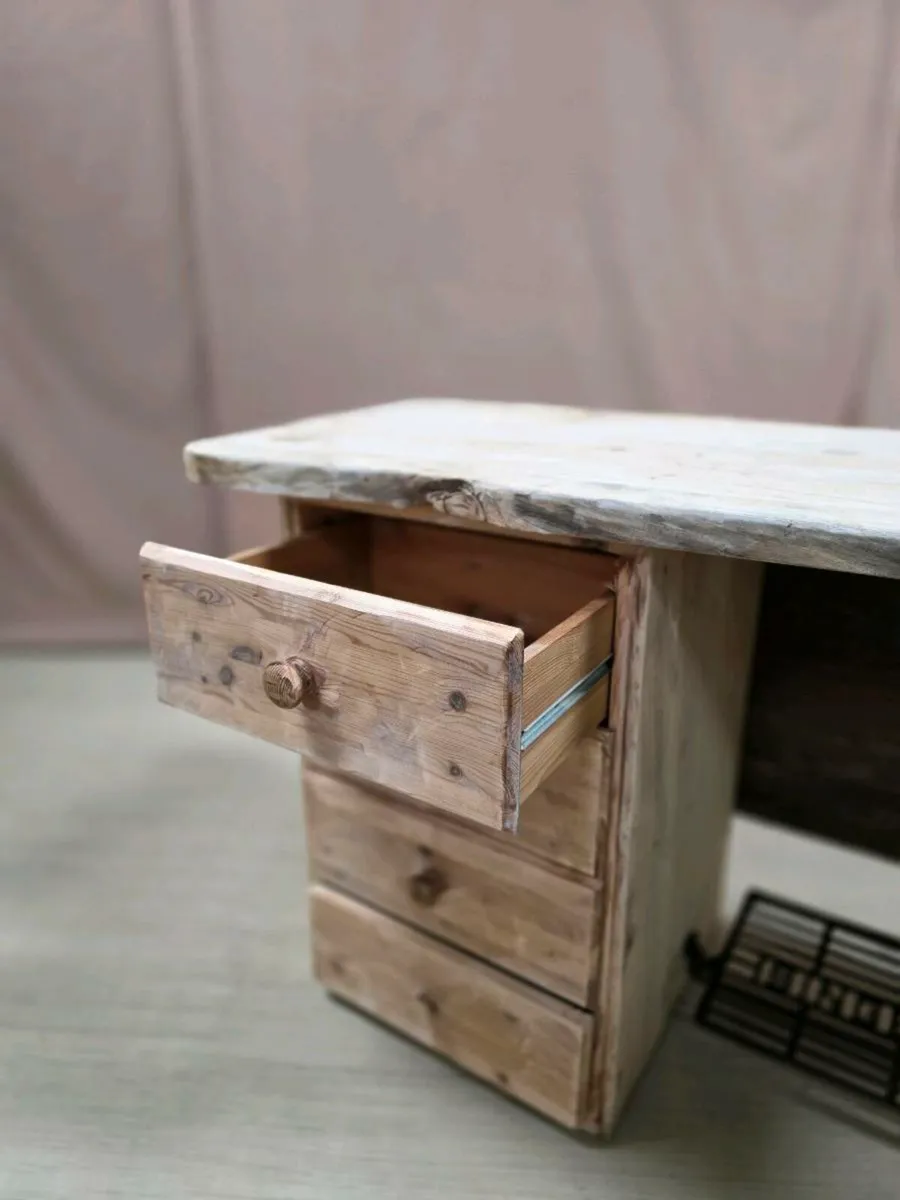 Singer Desk - Image 4