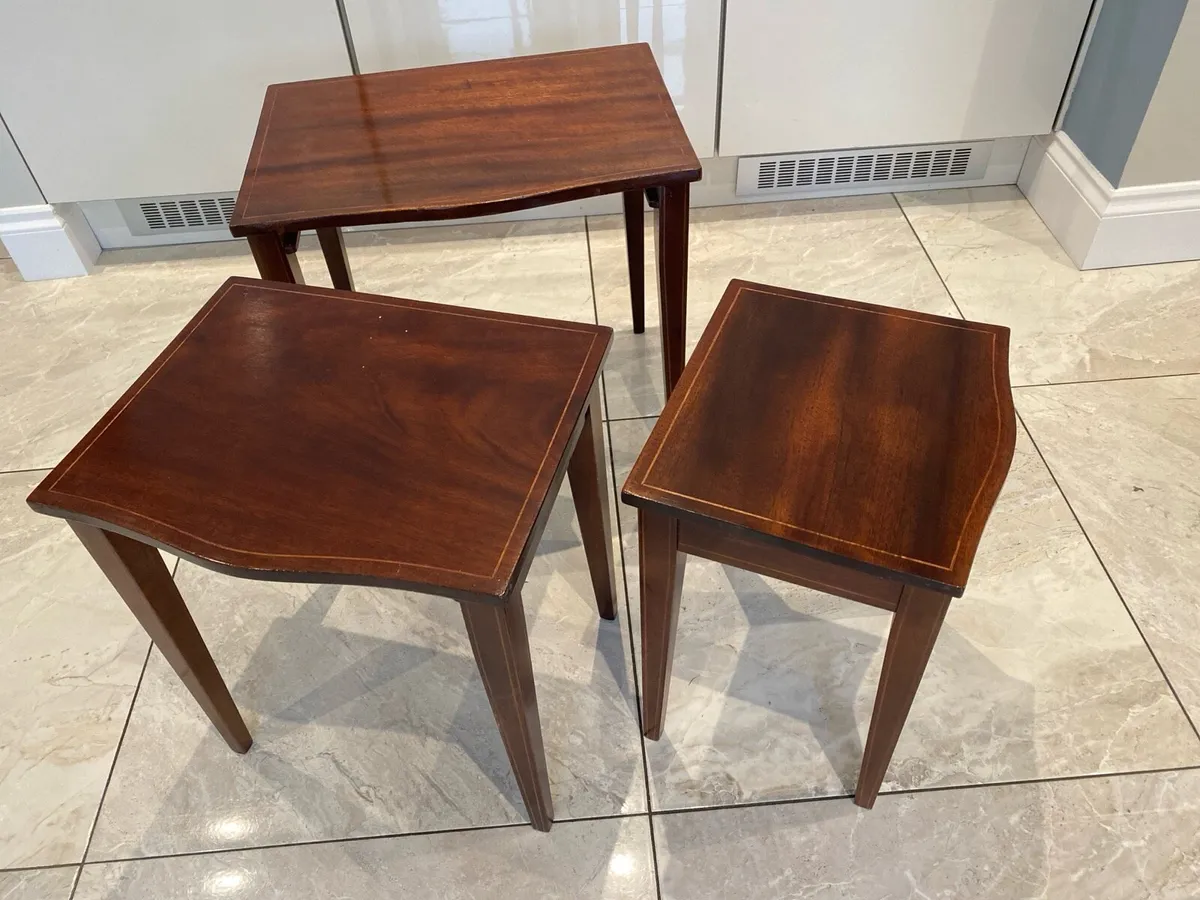 Nest of tables - Image 2