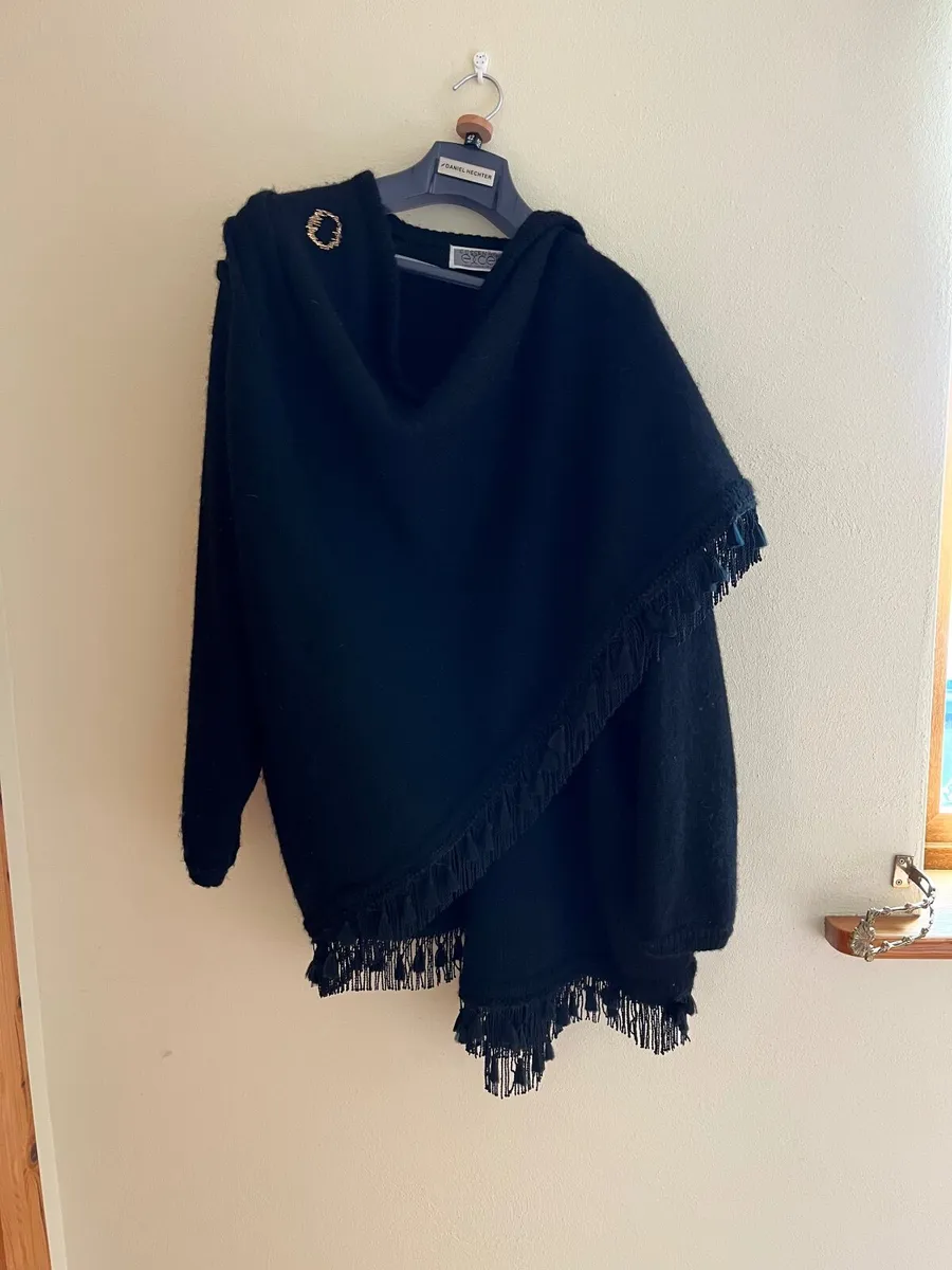 Beautiful Excel woman’s shawl coat - Image 2