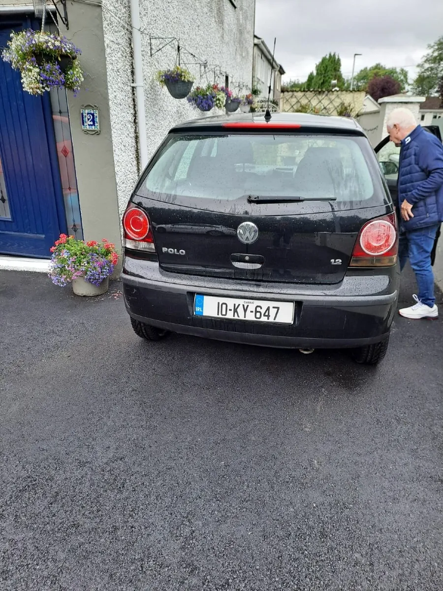 Volkswagen Polo 2010 - Image 2