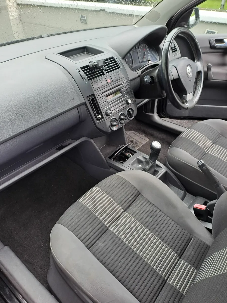 Volkswagen Polo 2010 - Image 3